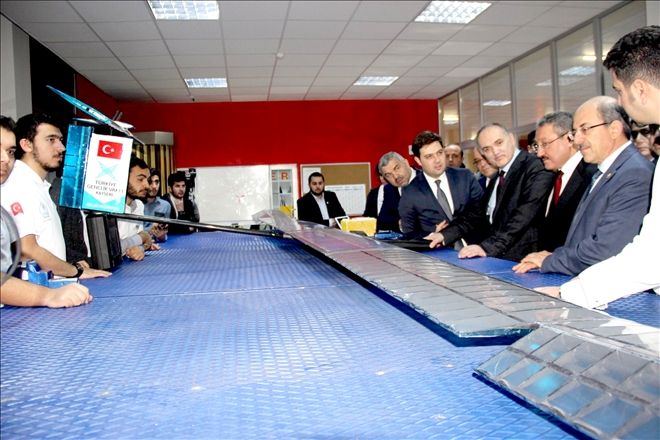 Bilim, Sanayi ve Teknoloji Bakanı Özlü Erciyes Teknopark´ı ziyaret etti