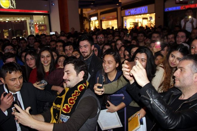 Kayseri Forum ?Çalgı Çengi İkimiz´ sevgisiyle stadyuma döndü 