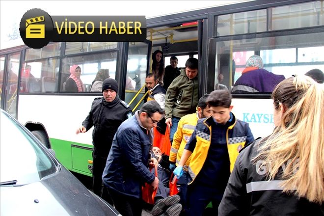 Otobüste rahatsızlanan şahıs hastaneye kaldırıldı