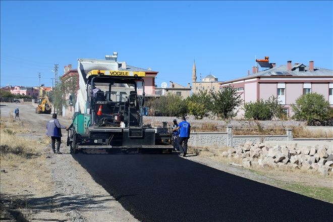 Kırsal mahallelere asfalt atağı 