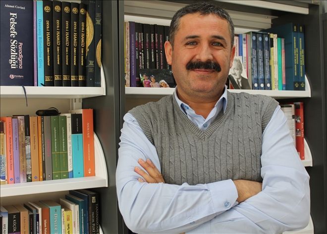 Prof. Dr. Topakkaya: ?Felsefe eğitimi diğer derslerdeki başarıyı artırıyor? 