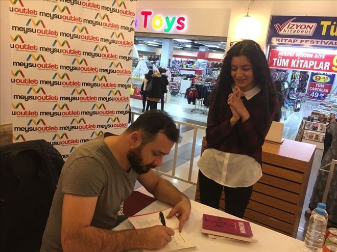 Caner Yaman İmza Günü Meysu Outlet´te Gerçekleşti 