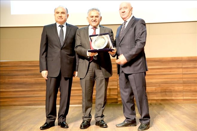 Nuh Naci Yazgan Üniversitesi´nden Başkan Büyükkılıç´a teşekkür plaketi