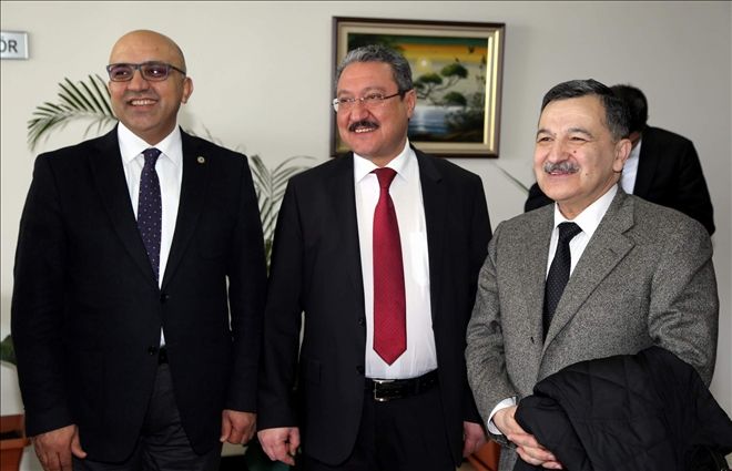 Azerbaycan Milletvekili Mirzezade Rektör Güven´i ziyaret etti