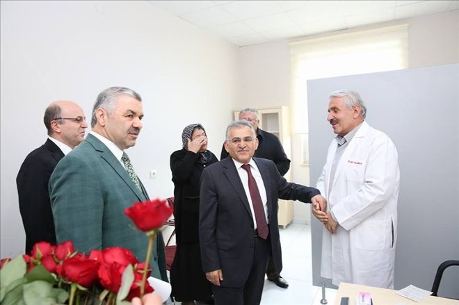 Doktor Başkan´dan 14 Mart Tıp Bayramı´nda En Anlamlı Hediye