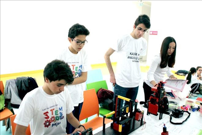 ?STEAM MAKER´ Bilim Festivali açıldı