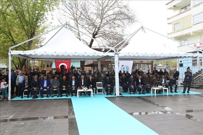 Büyükşehir Belediyesi Özvatan´da arı kovanı dağıttı