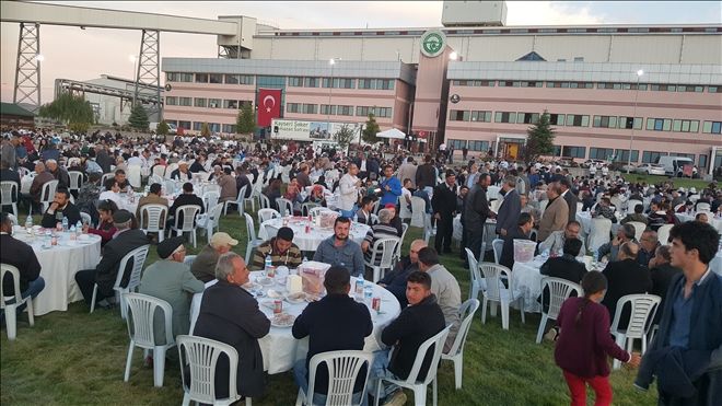 Kayseri Şeker´in Boğazlıyan´da kurulan Şeker Sofrası´na 2 bin kişi katıldı