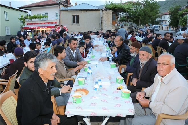 Yahyalı´da kardeşlik sofrası Gazibeyli´de kuruldu