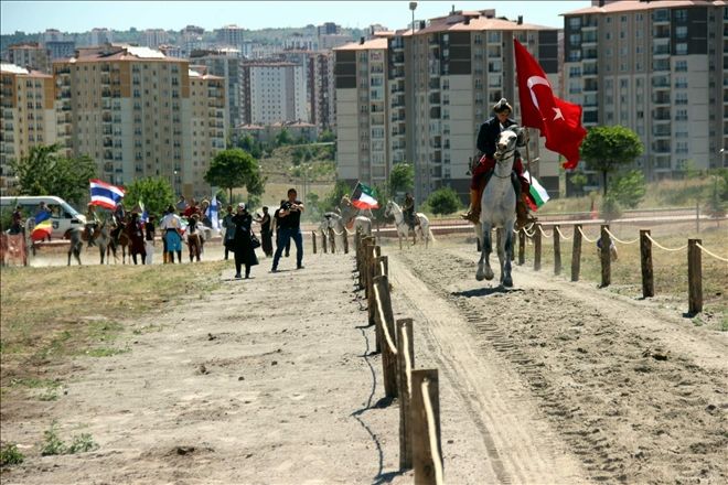 ERÜ´de 1. Uluslararası Sancak Beyi Atlı Okçuluk Müsabakası başladı