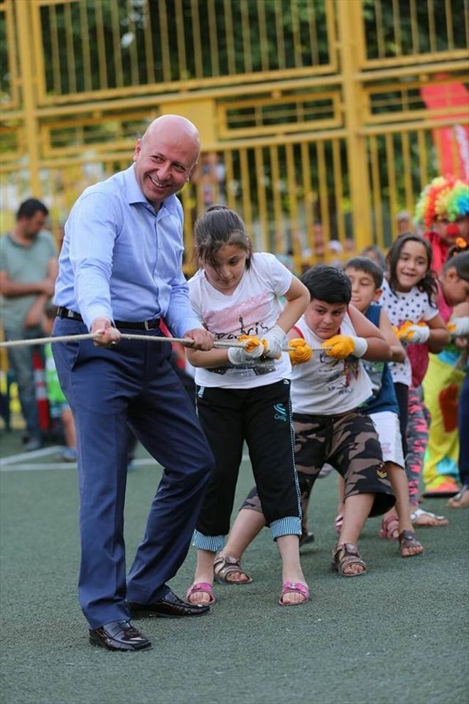 Çocuklar Başkan Çolakbayrakdar ile şenlendi