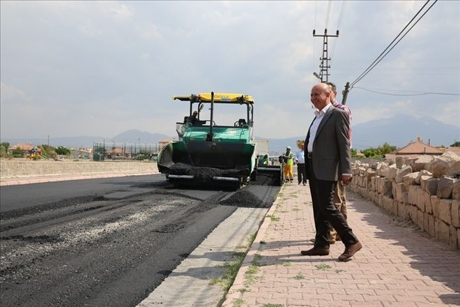 Boztepe Mahallesinde asfalt çalışmaları sürüyor