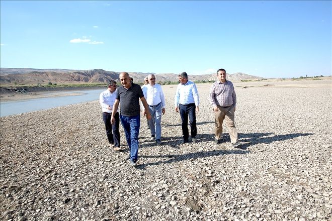 Başkan Çelik, Sarıoğlan ilçesinde ziyaret ve incelemelerde bulundu