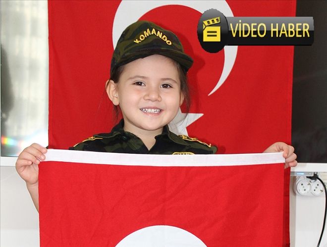 4 yaşındaki Hazal İstiklal Marşı´nın tamamını ezbere biliyor