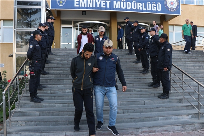 DEAŞ´ın Göç ve Lojistik Komitesi Sorumlusunun kardeşleri yakalandı 