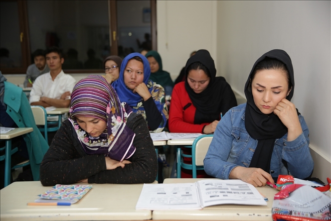  Büyükşehir´den Afganlara Türkçe eğitimi 