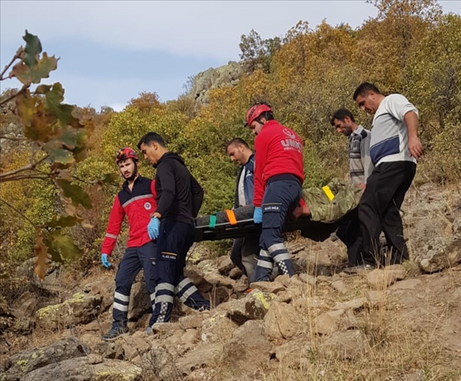 Bacağı kırılan çoban UMKE ekipleri tarafından kurtarıldı 