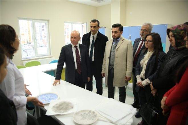 Başkan Çolakbayrakdar, belediye meclis üyelerine Erciyesevler Tesisini tanıttı 