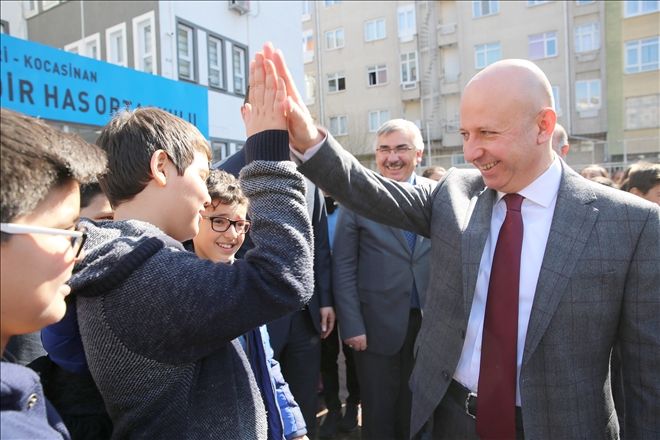 Başkan Çolakbayraktar öğrencilerle buluştu