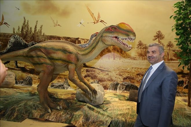 Devr-i Dinozor Sergisi geliyor