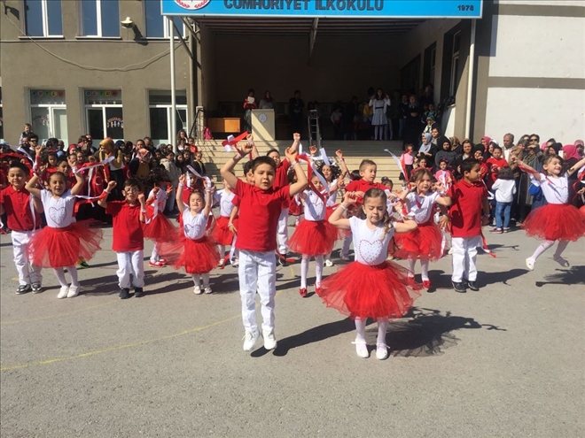 Mehmet Sepici 60. Yıl Cumhuriyet İlkokulu´nda 23 Nisan Coşkusu 