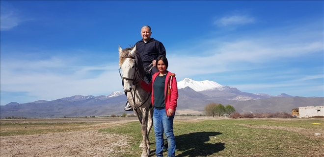 Piknikçiler Sultan Sazlığı´na akın etti 