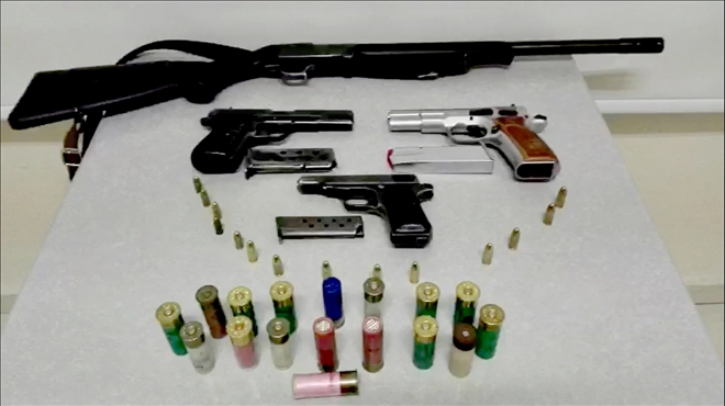 Kayseri´de yasa dışı silah ticareti yapan 3 kişi gözaltına alındı 