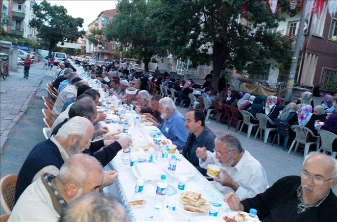 Sahabiye Mahallesi Sakinleri İyilik Sofrasında Buluştu 