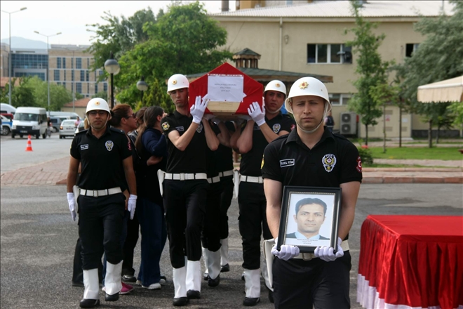 Hayatını kaybeden polis memuru için tören düzenlendi 