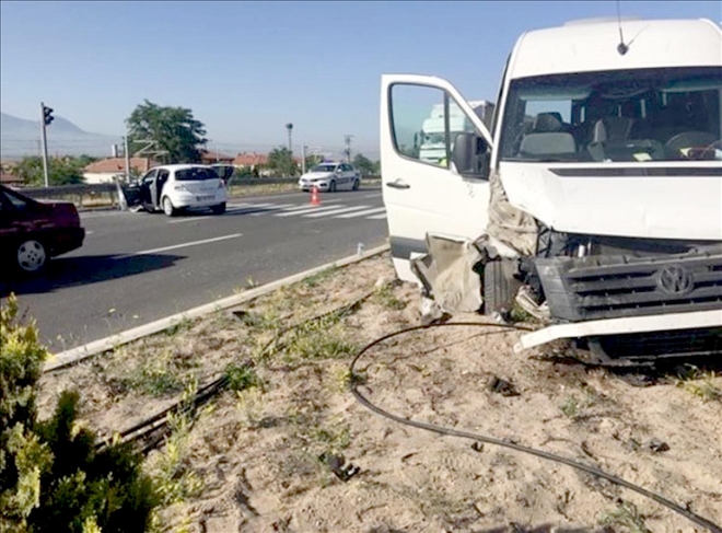 Turist Kafilesi kaza yaptı: 9 yaralı 