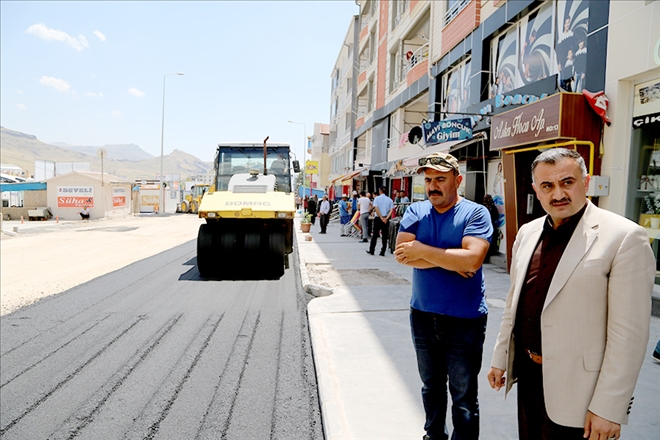 TEKİR CADDESİNDE SICAK ASFALT ÇALIŞMALARINA BAŞLANDI