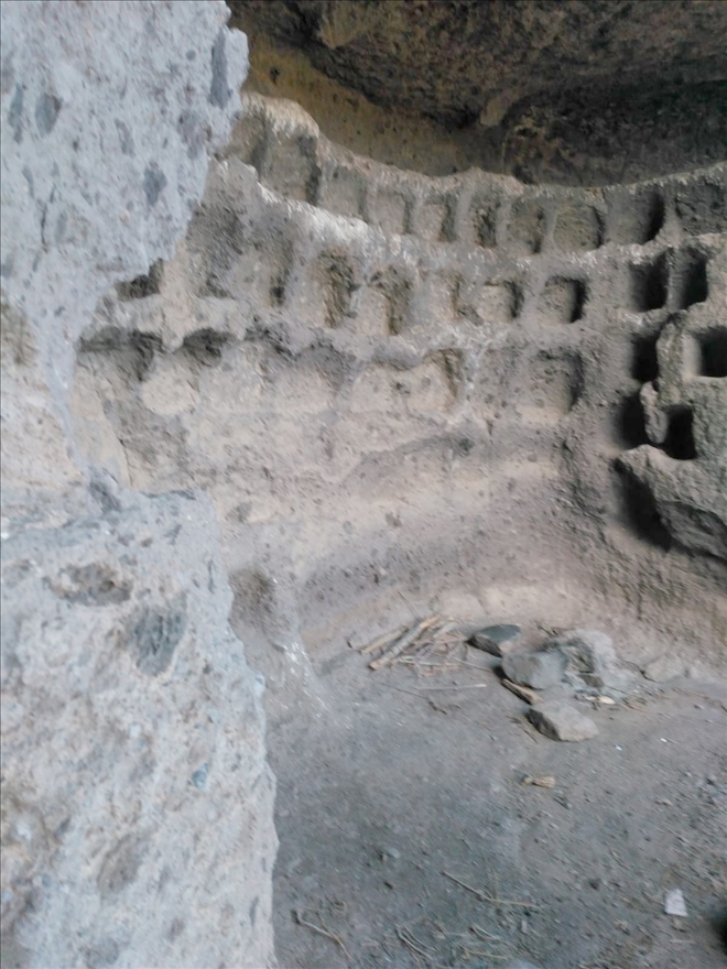 Şahmelik köyündeki 7 katlı tarihi mağara ziyaretçileri bekliyor 