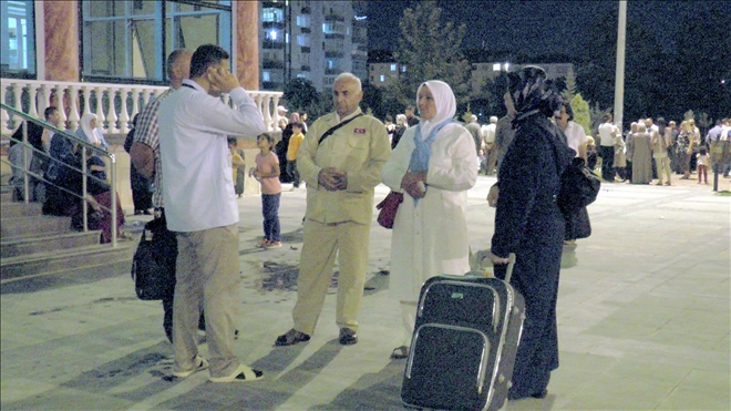 İlk Hac kafilesi dualarla uğurlandı 