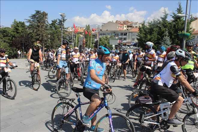 Festa 2200 Festivali´nin bisikletçileri Sultan Sazlığı´nda pedal çevirdi 
