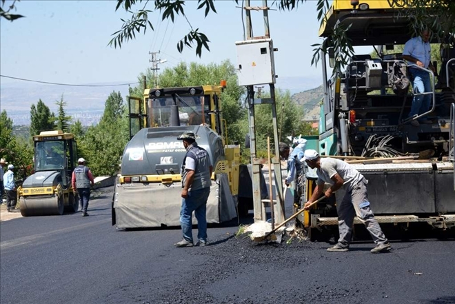 Kıranardı yollarında asfaltlama çalışmasına başlandı 