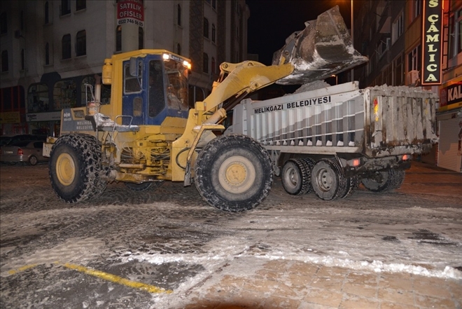 Melikgazi´de kesintisiz ulaşım devam ediyor 