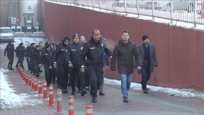 Kayseri´de FETÖ´nün mahrem asker yapılanmasından 14 kişi adliyeye çıkarıldı 