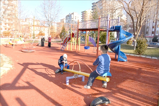 ?Temiz, güvenli ve donanımlı parklar çocukları bekliyor? 
