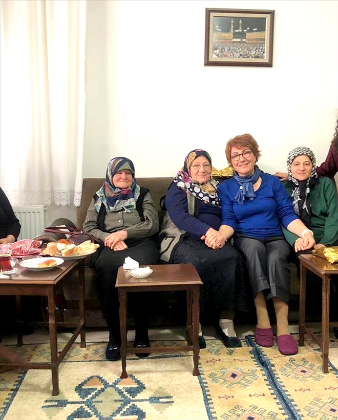 CHP Melikgazi Başkan Adayı Karaoğlu Gesili kadınların misafiri oldu 