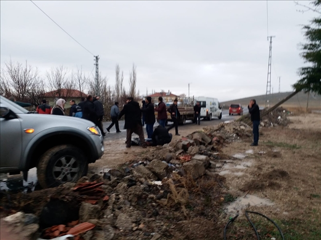 13 yaşındaki öğrenciye otomobil çarptı 