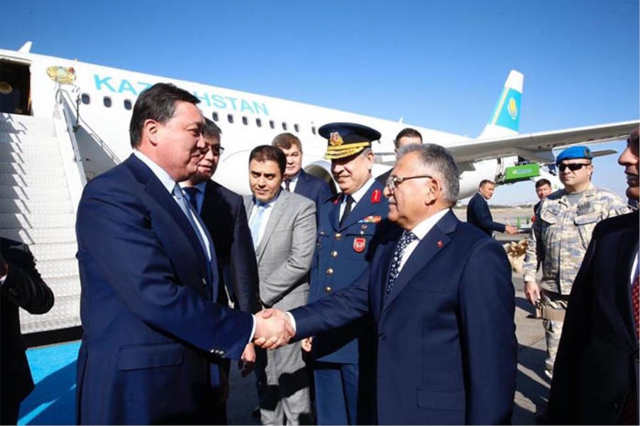 Kazakistan Başbakanı Askar Mamin Kayseri