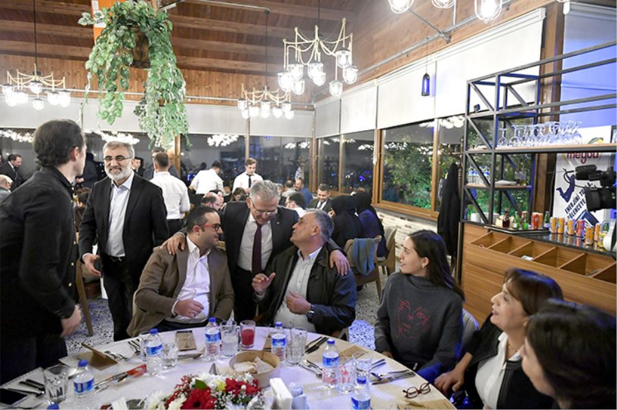 Başkan Büyükkılıç, misafirleriyle Erguvan Tesisleri’nde bir araya geldi 