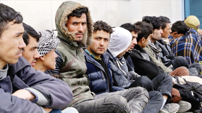 Ülkeye kaçak giriş yapan 75 göçmen yakalandı 