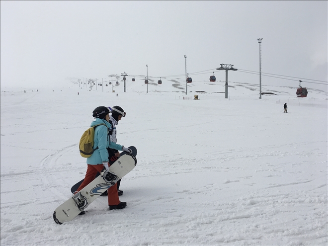 Erciyes´e Mart ayında kar yağdı 