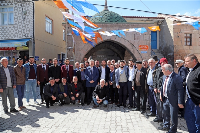 Başkan Palancıoğlu Büyükbürüngüz mahallesinde vatandaşlarla bir araya geldi 