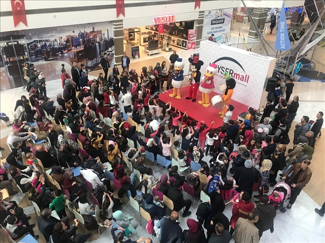 KAYSERmall ?da 23 Nisan karnavalı 