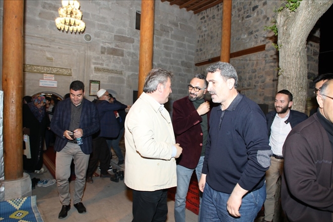 Başkan Palancıoğlu Seyitgazi Mahallesinde vatandaşlarla sohbet etti 