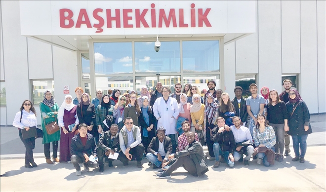 YTB Öğrencilerinden Kayseri Şehir Hastanesine Ziyaret 
