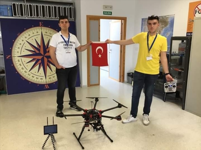 Öğrenciler, İspanya´da dron eğitimi aldı 