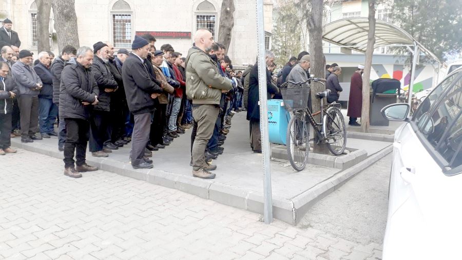 Adliye önünde cinayete kurban giden şahıs son yolculuğuna uğurlandı 